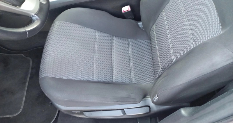 Toyota Avensis cena 26900 przebieg: 259120, rok produkcji 2012 z Sierpc małe 379